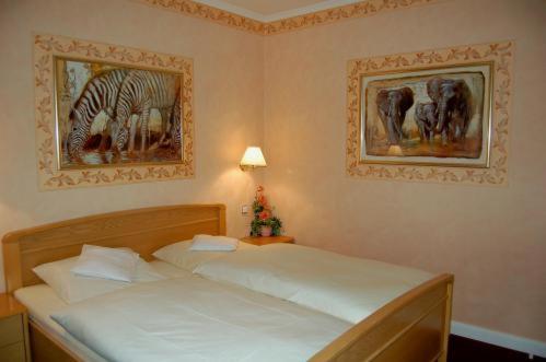 Hotel Zum Meierhof Tostedt  Экстерьер фото